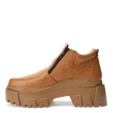 Zapatos de cuero color marrón con plataforma y cierre lateral.