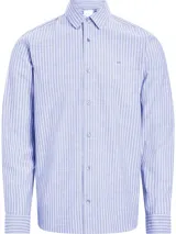 Camisa de manga larga a rayas verticales azules y blancas, con cuello abotonado y logo 'ck' bordado en el pecho.