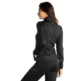 Campera polar de mujer con cierre y diseño de cuadros, ideal para mantener abrigado sin sacrificar el estilo.