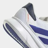 Championes de running Adidas Duramo SL 2, color blanco con tres franjas laterales en azul metálico y detalles en azul marino en el talón. Cuentan con mediasuela LIGHTMOTION y suela Adiwear.