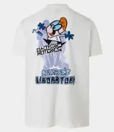 Remera blanca de algodón con cuello redondo y mangas cortas. Estampado pequeño en el pecho con el personaje Dexter del Laboratorio de Dexter.