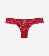 Bombacha bikini hilo color rosa con encaje floral y moña en la cintura.