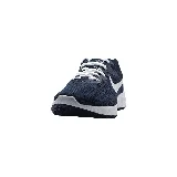 Championes de running Nike Revolution 6 NN, color azul marino con logo blanco y suela blanca con detalles en gris.