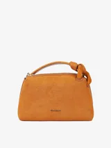 Bolso de algodón color tostado con asa superior y correa ajustable, un compartimento principal y detalle de nudo.