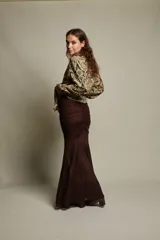 Camisa estampada holgada de corte clásico con cuello solapa y abotonada.