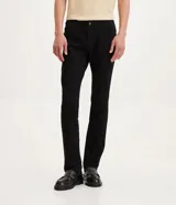 Pantalón de jean negro de corte skinny.