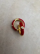 Aros trepadores de plata con cinco circonitas engarzadas.