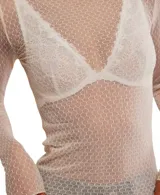 Top de manga larga negro, transparente y texturado, con cuello fruncido y terminación elástica.