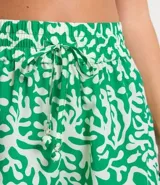 Short de playa de chiffon con estampado de algas, cintura elástica y lazo.
