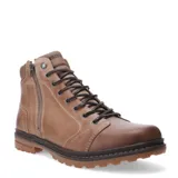 Bota de cuero graso color marrón, con cierre lateral y cordones, diseño robusto.