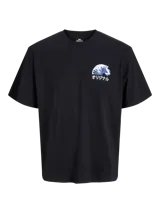 Remera negra de algodón con cuello redondo y mangas cortas. Estampado en la espalda con una ola estilo arte japonés y texto en caracteres orientales.