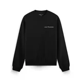 Buzo negro de cuello redondo con logo Kaboa Industries estampado en el pecho.