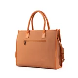 Cartera tote grande color habano, con doble asa de mano trenzada y correa larga extraíble y ajustable.