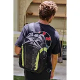 Mochila Rip Curl modelo Ozone Cool 30L Blocker, color negro con estampado sutil y detalles en color lima fluorescente. Presenta el logo vertical de Rip Curl en el frente y un compartimento principal con cierre.