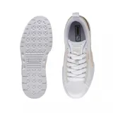 Championes urbanos Puma Mayze Mix, color blanco con detalles en beige, verde oliva y rosa.