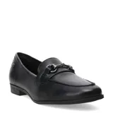 Zapato negro de mujer con aplique metálico en el frente, diseño cómodo y elegante.