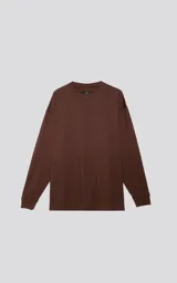 Remera manga larga color chocolate con cuello redondo y puños acanalados.