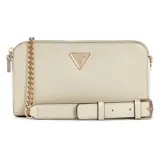 Bandolera Guess color crema con correa de cadena dorada y correa de cuero ajustable.