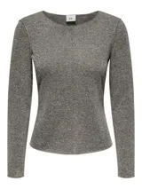 Top gris jaspeado de punto fino, con cuello redondo y mangas largas.