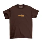 Remera marrón de algodón con cuello redondo y mangas cortas. Estampado frontal con el logo de la banda de punk rock Lagwagon en color naranja.