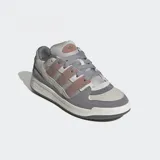 Championes Adidas Forum 2000 de cuero color gris con detalles en rosa y suela blanca.