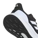 Championes Adidas Ultrarun 5 W, color negro con detalles blancos y plateados.