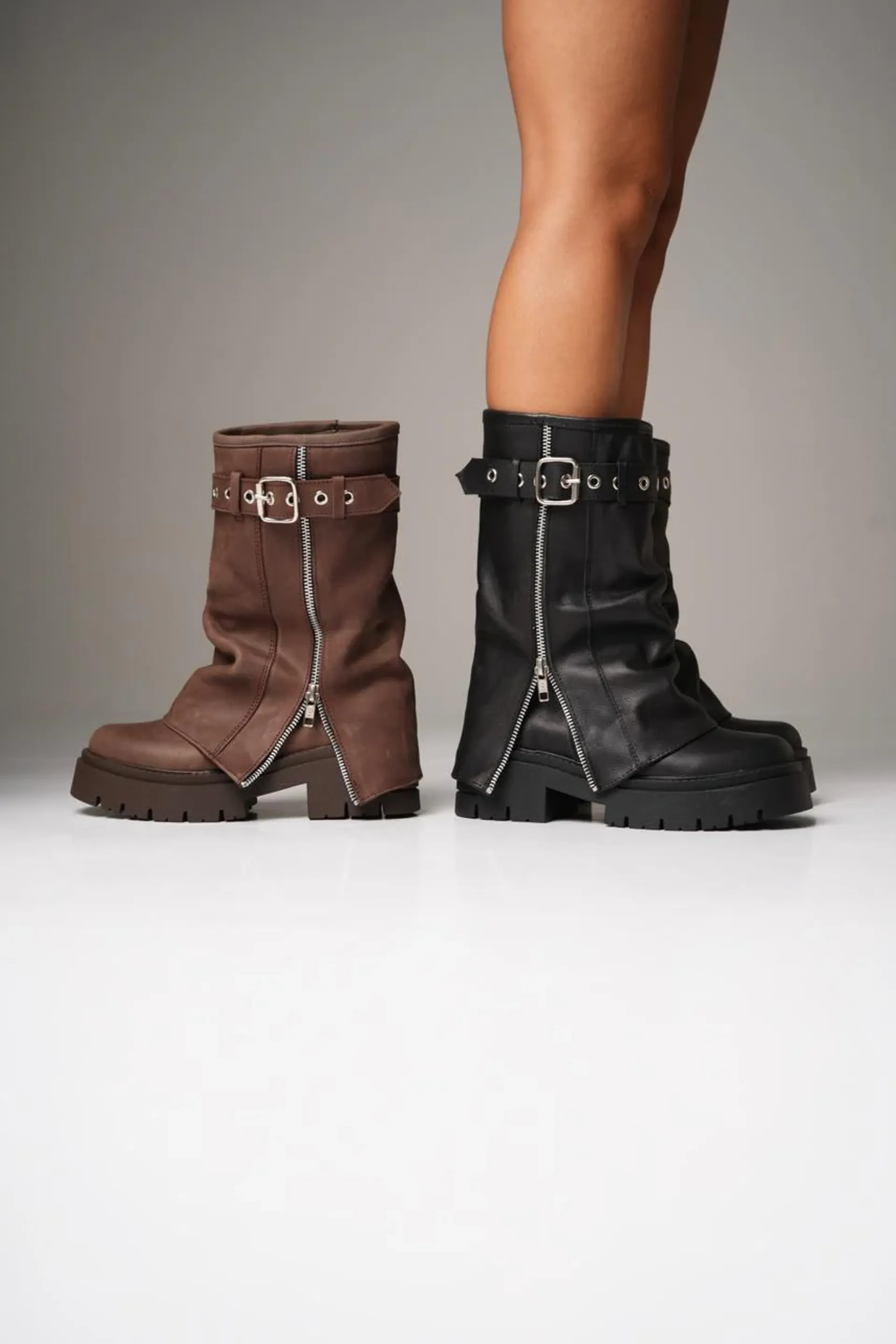 Botas Kongo de cuero en Aprina Trendo